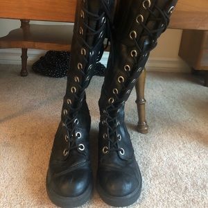 Combat boots